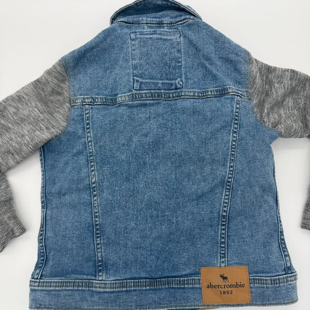 Abercrombie Kids Blue Jean Jacket With Gray Sweatshirt Sleeves Hoodie 5/6 EUC
